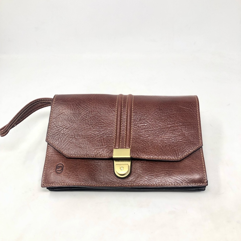 Matias Salva Leather Wristlet